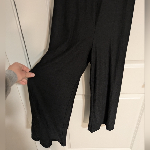 Beyond Yoga Featherweight Hang Loose Jumpsuit Size L Darkest Night Black - Picture 7 of 10